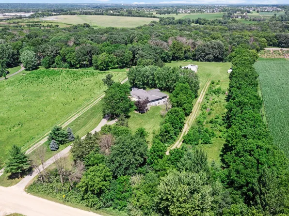 11512 Dale Rd, Woodbury, MN 55129