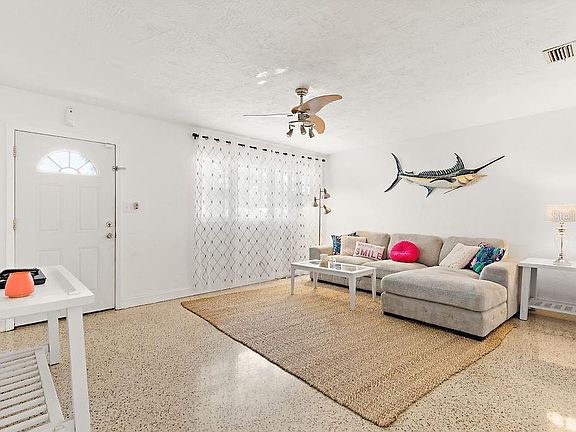 4th image of 4113 Bluefish Dr SE