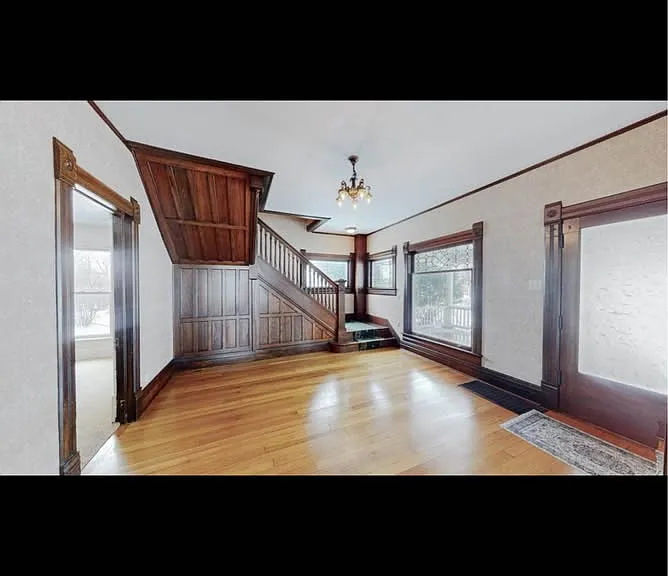 105 Lakeshore Dr NW — Photo 8