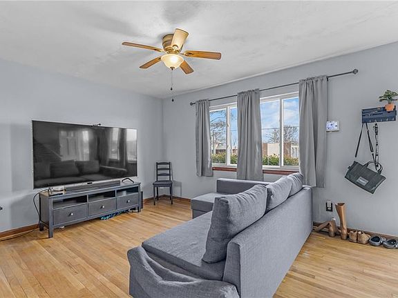 4th image of 1049 Ferry Plantation Rd