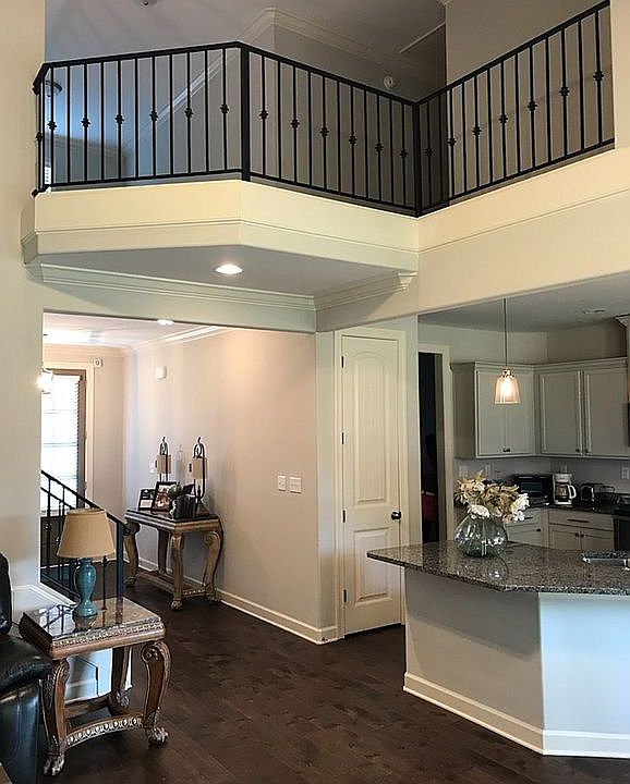 2nd image of 60 Joseph Ct