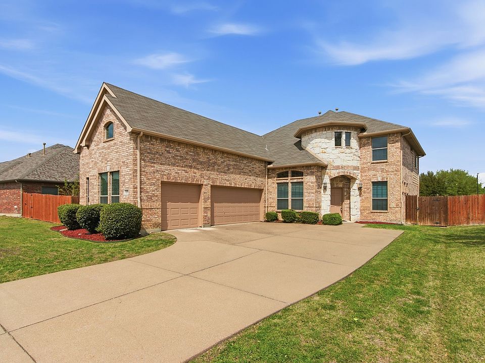 1st image of 4808 Monarch Dr