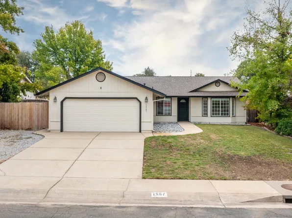 1567 Trumpet Dr, Redding, CA 96003