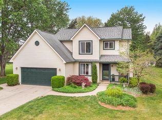 11423 Nora Dr, Fenton, MI 48430