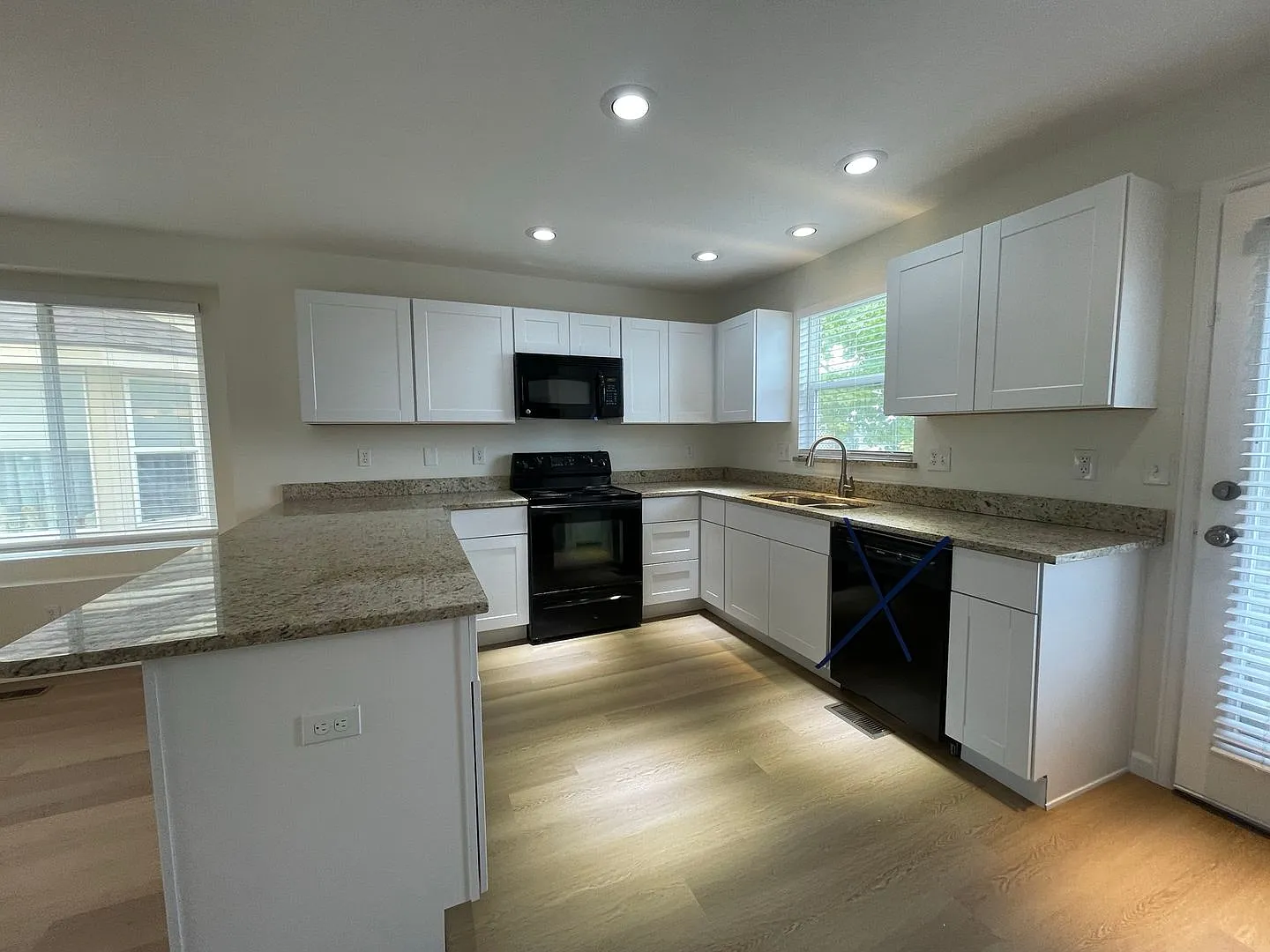 Elevate Your Lifestyle - Beautiful 3-bedroom Single Family Home in Erie, CO! — Photo 2