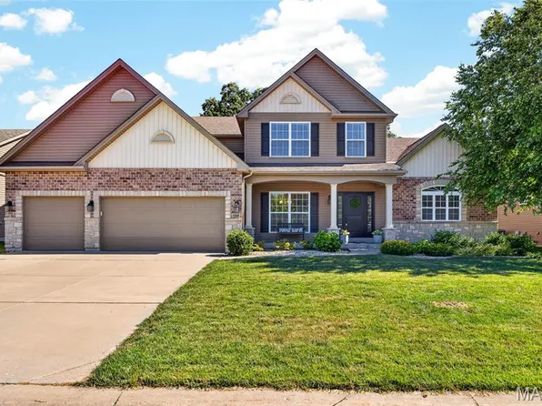 102 Eckstein Ln, Lake Saint Louis, MO 63367