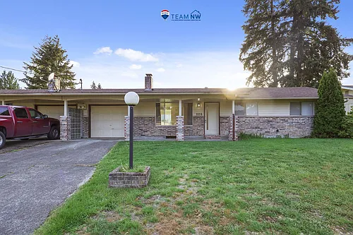 333 Choker St SE #B Photo 1