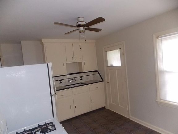 4th image of 4727 Green Glen Ln
