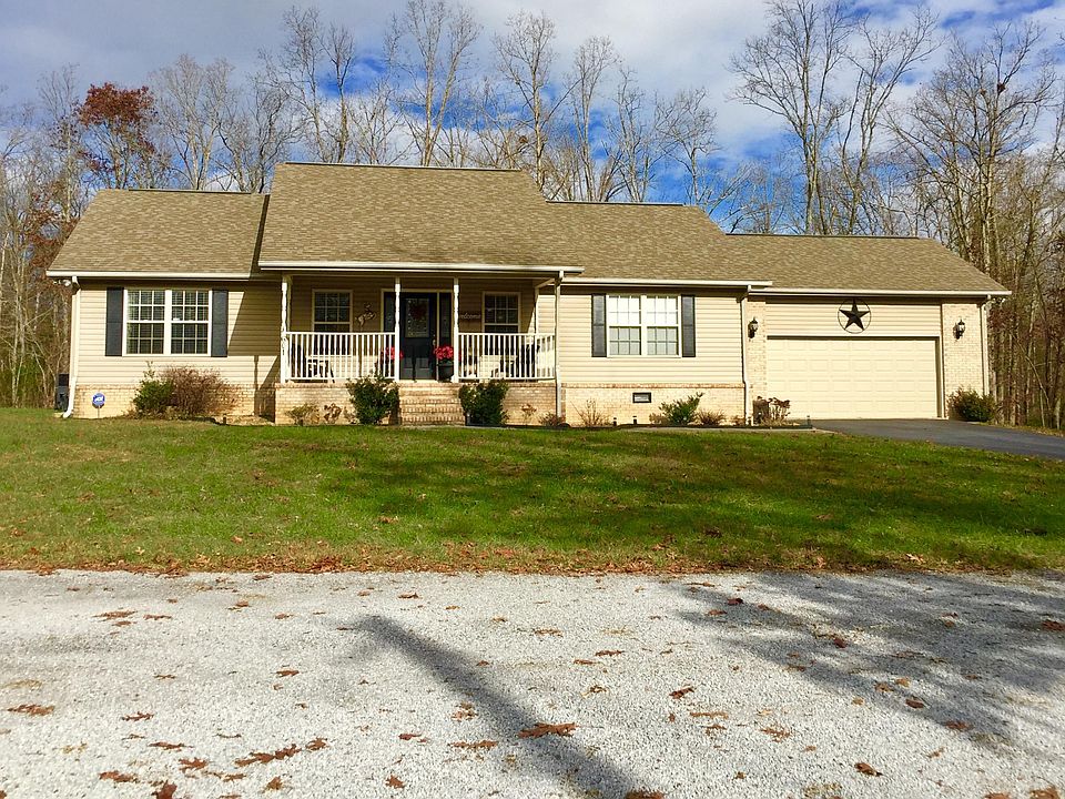 1st image of 601 Aqum Cir