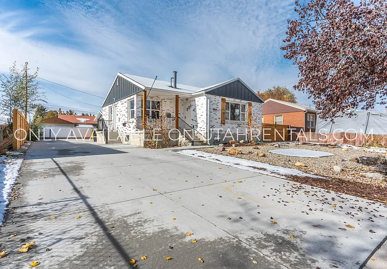 5866 S 129 W #DOWNSTAIRS — Photo 2