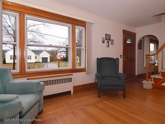 5th image of 3 Alden Dr
