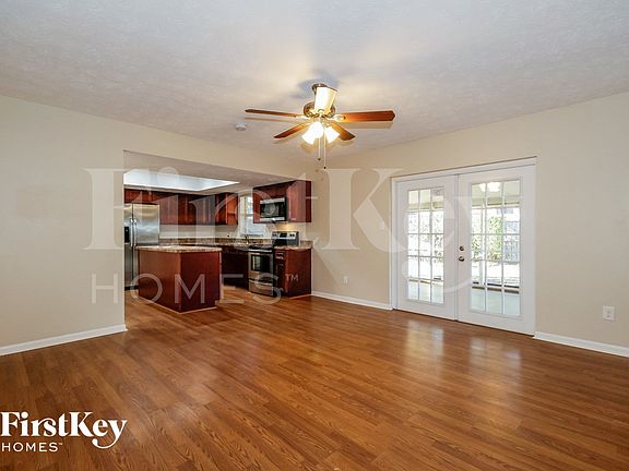 4th image of 3814 Treadway Dr