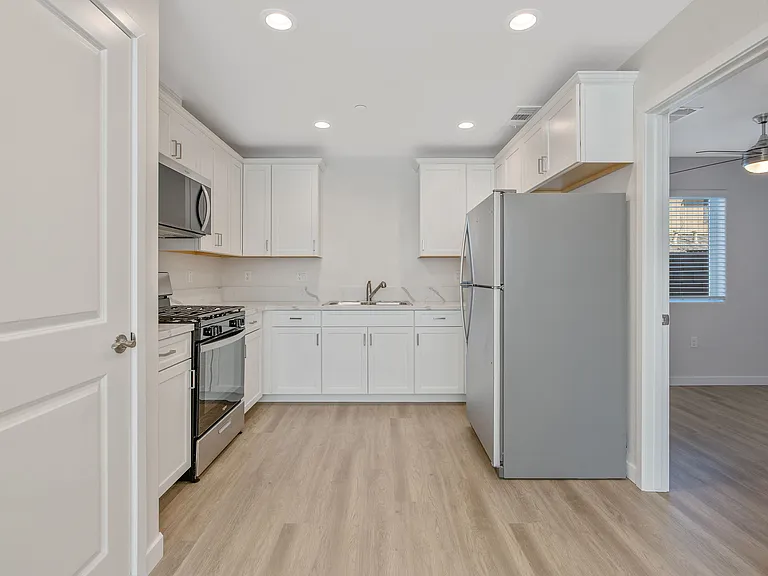 1363 W Grangeville Blvd — Photo 77