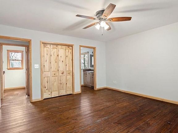 3rd image of 388 Hound Dog Ln