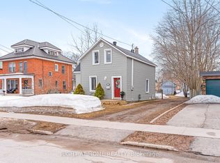 356 Manly St, Midland, ON L4R 3C9