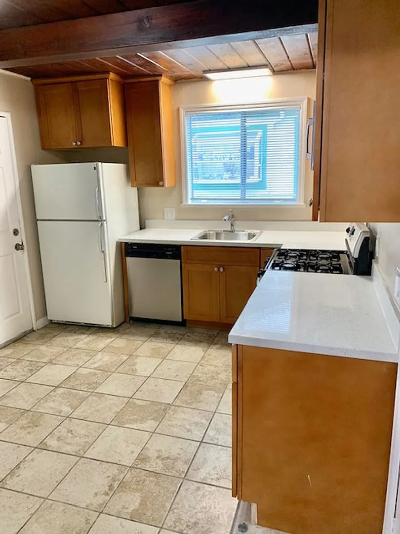 Great 3 Bed 1 Bath House In Richmond With Garage - Coming Soon !! — Photo 4