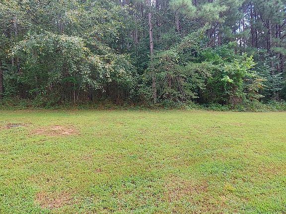 2nd image of 307 Mountain View Cir