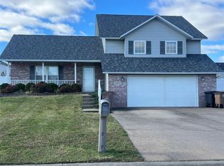 1387 Eastview Ridge Dr, Cape Girardeau, MO 63701
