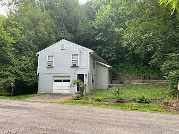 2685 Indian Run Rd, Marietta, OH 45750