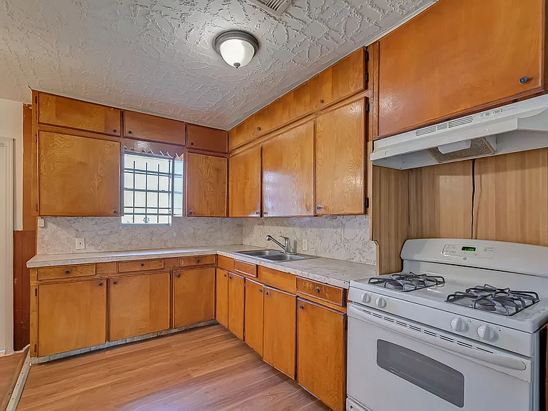 4905 Brinkley St — Photo 7