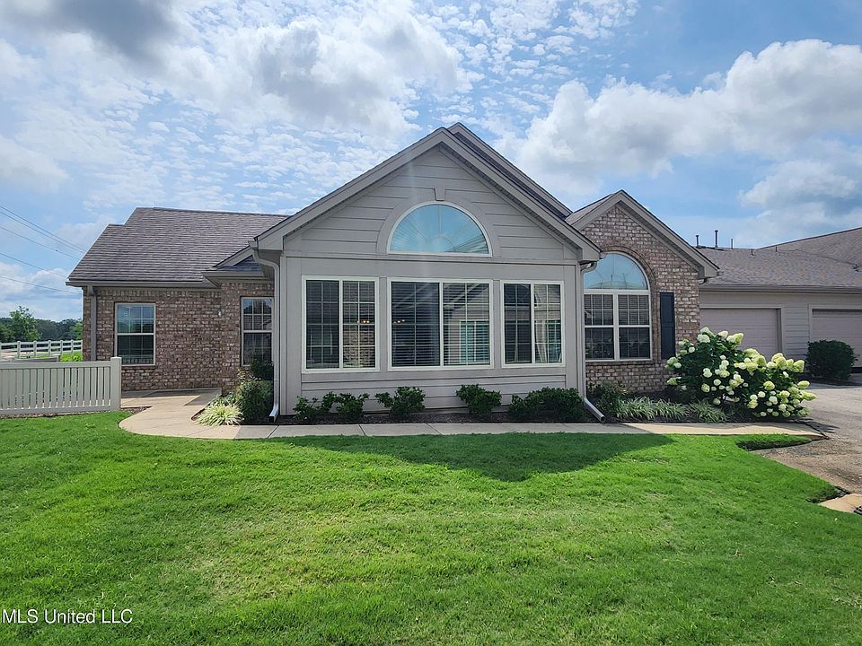 1st image of 8708 Parkview Oaks Cir