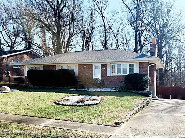 9125 Wanlou Dr, Louisville, KY 40272