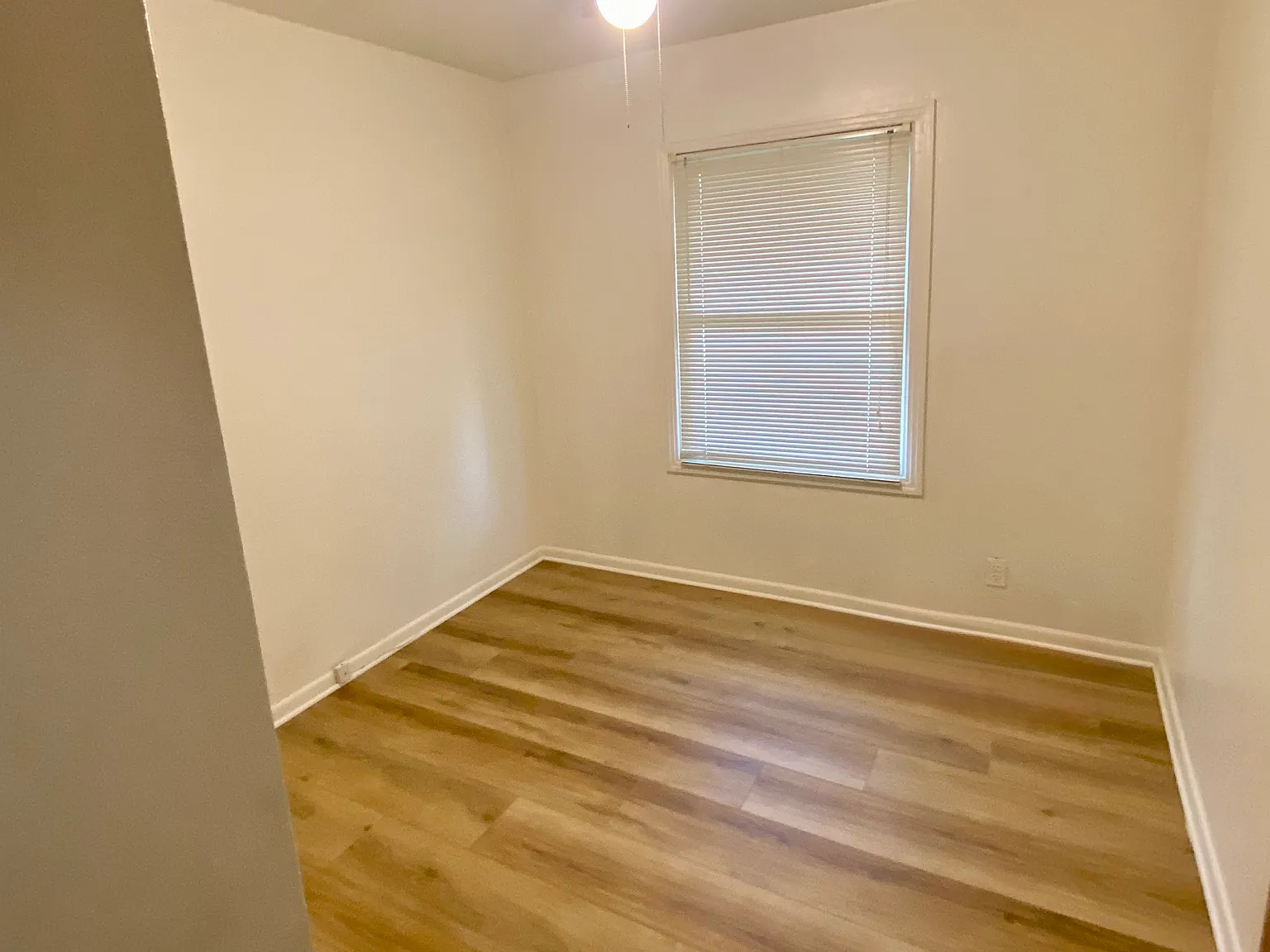 3 bed, 1114 sqft, $1,300 — Photo 3