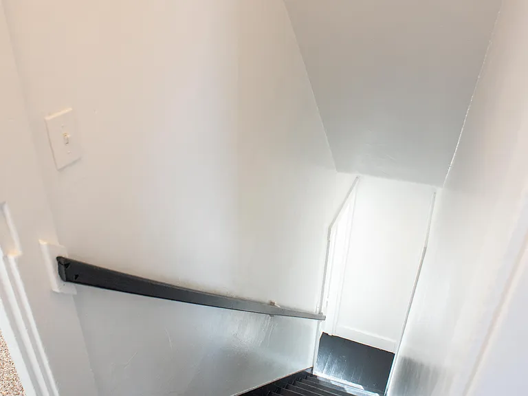 59 W Donegal St — Photo 11
