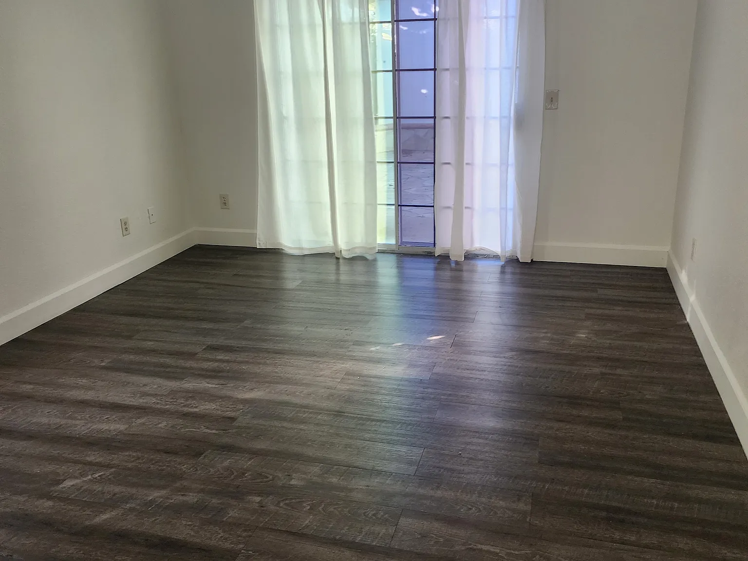 3 bed, $2,785 — Photo 3