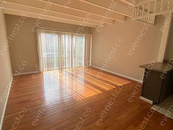 5th image of 142 W 8th Ave APT G