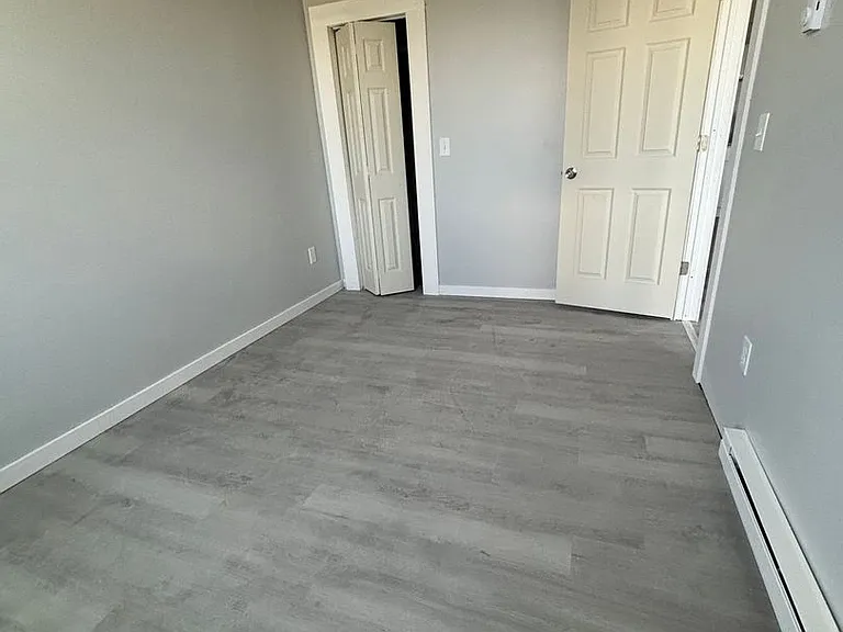287 Elm St — Photo 8