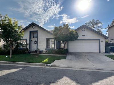 7329 N Woodrow Ave, Fresno, CA, 93720