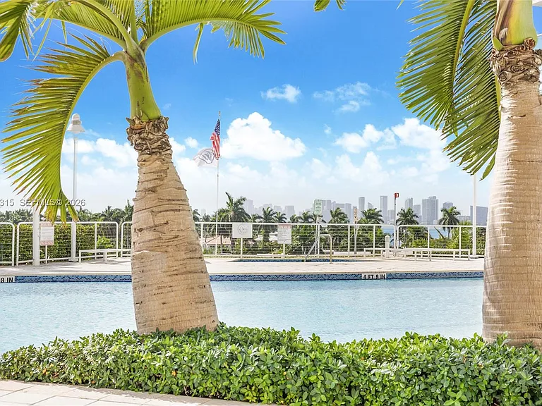 7910 Harbor Island Dr #801 — Photo 12