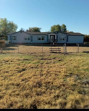 3rd image of 1024 Wellington Ln #X