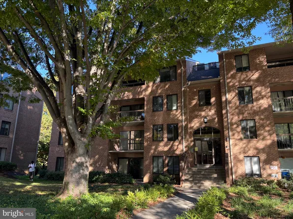 5817 Edson Ln APT T-2, Rockville, MD 20852