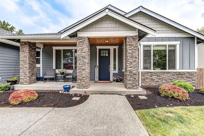 4th image of 5529 159th Avenue SE