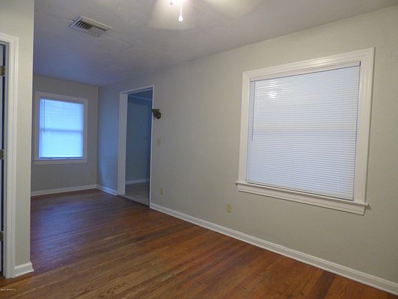 2nd image of 4044 Gilmore St