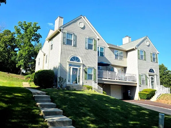 240 Cobblestone Ct, Collegeville, PA 19426