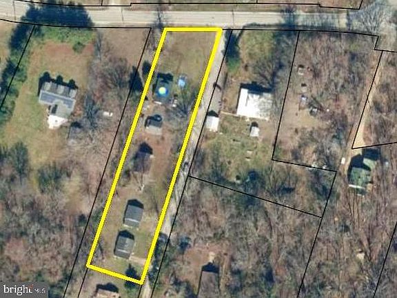 2nd image of 4137 Barrett Pl