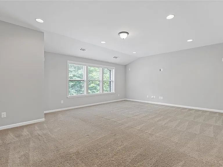 5440 Northview Lake — Photo 32