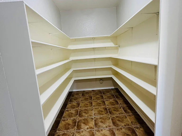 Extra big Pantry