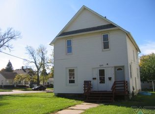 323 N Blauvelt Ave, Sioux Falls, SD 57103