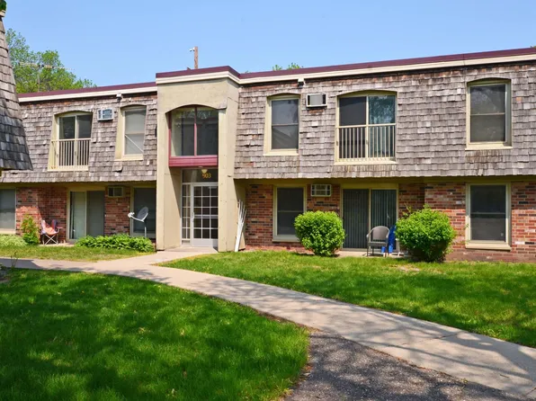 903 11th Ave S APT 5, Hopkins, MN 55343