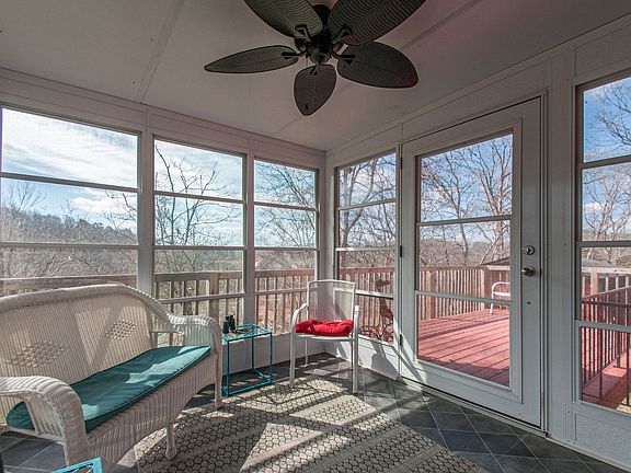 3rd image of 1021 Christopher Ln