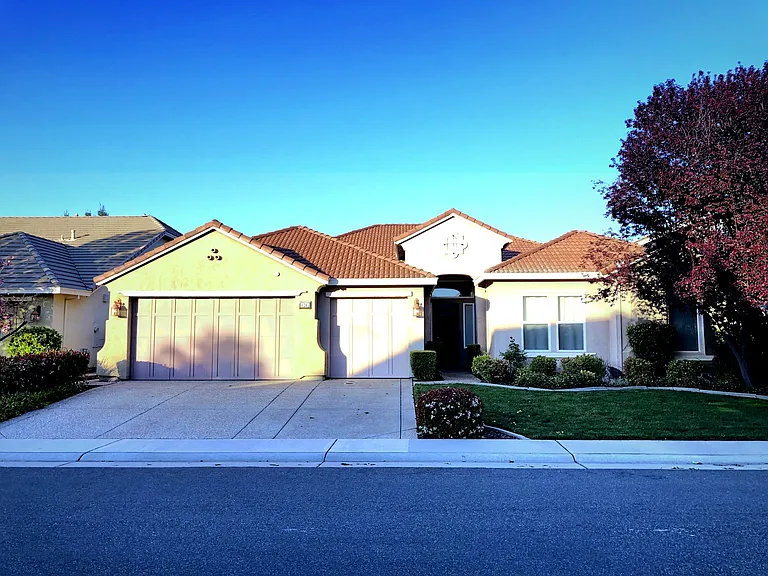 4365 Rosenstock Way — Photo 1