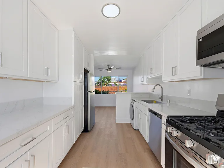 TALA Local at 1301 Havenhurst — Photo 29