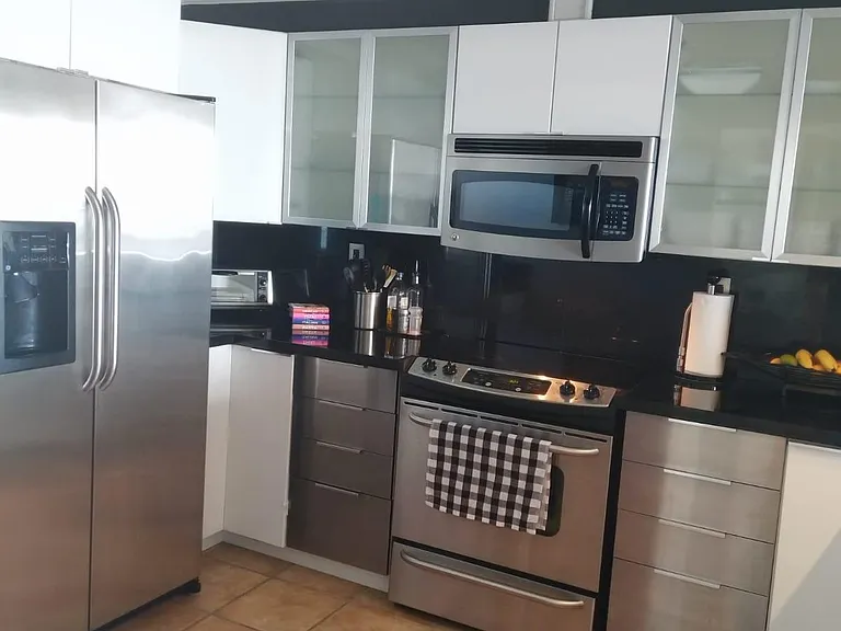 1075 NE Miami Gardens Dr #505 — Photo 7