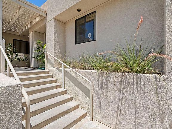 2nd image of 23 Mission Ct