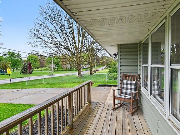 2nd image of 545 Reed Rd