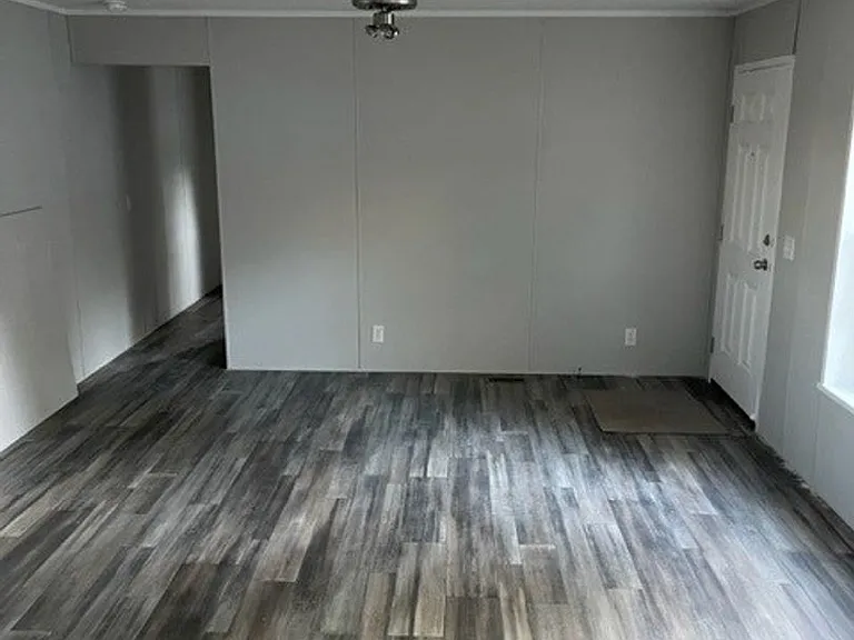 6747 Ash Dr — Photo 3